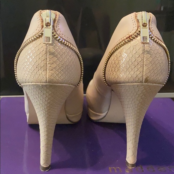 Call it Spring heels - Picture 5 of 11